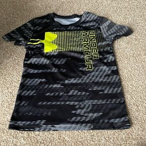 Under Armour boys shirt